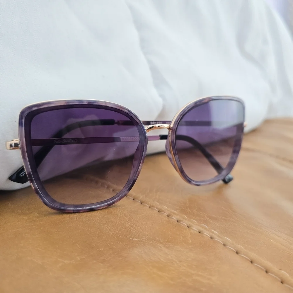 FG & Co Tortoise Frame Sunglasses Gradient Black Lenses